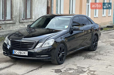 Седан Mercedes-Benz E-Class 2011 в 