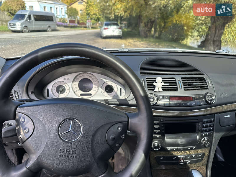 Седан Mercedes-Benz E-Class 2002 в Умані фото 20 Седан Mercedes-Benz E-Class 2002 в Умані