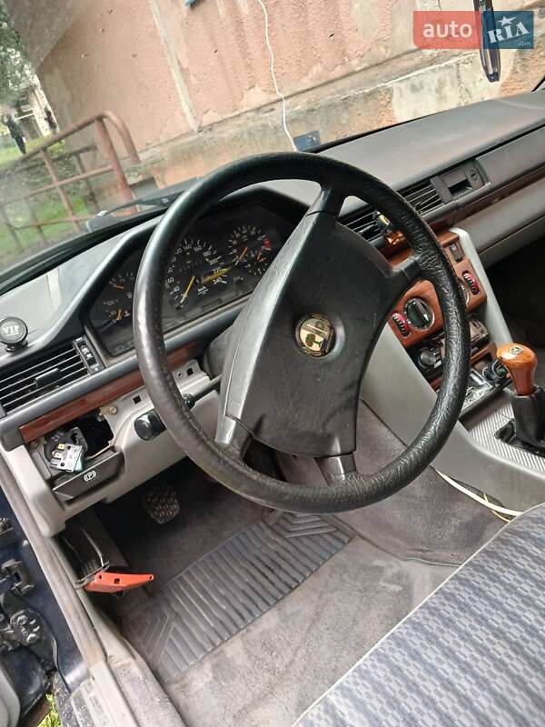 Седан Mercedes-Benz E-Class 1992 в Тернополе