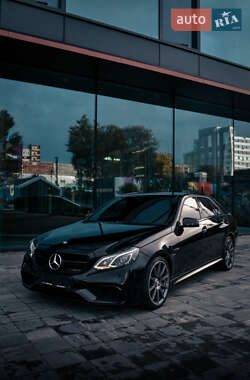 Седан Mercedes-Benz E-Class 2013 в Киеве