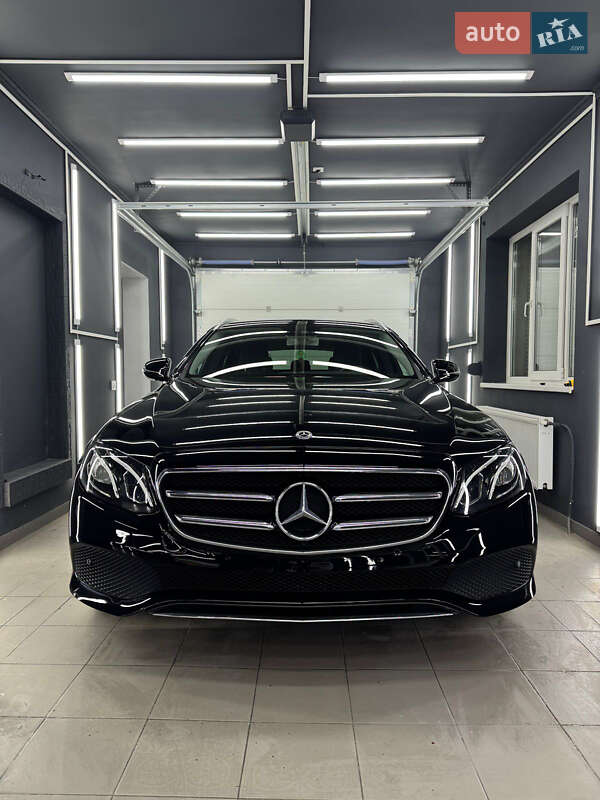 Универсал Mercedes-Benz E-Class 2019 в Черновцах