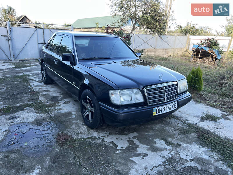 Седан Mercedes-Benz E-Class 1994 в Измаиле