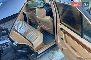 Седан Mercedes-Benz E-Class 1994 в 