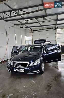 Универсал Mercedes-Benz E-Class 2012 в 