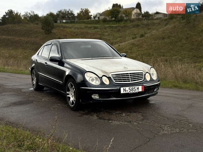 Mercedes-Benz E-Class 2004