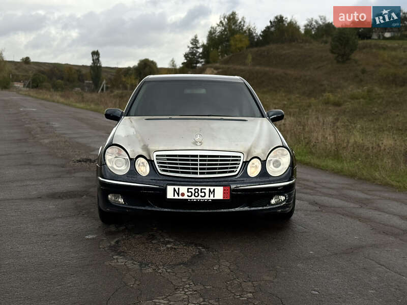 Седан Mercedes-Benz E-Class 2004 в Рівному