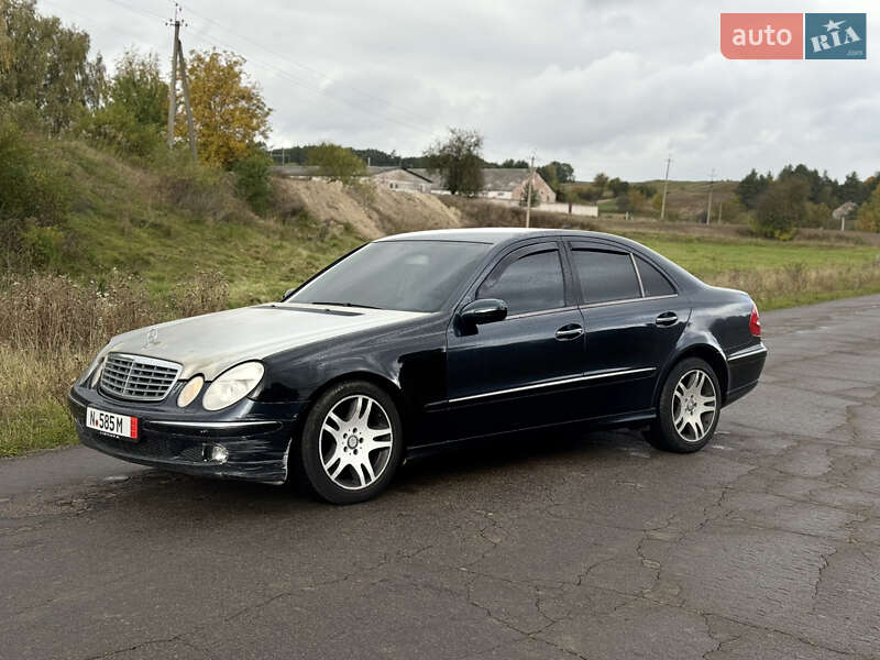 Седан Mercedes-Benz E-Class 2004 в Рівному