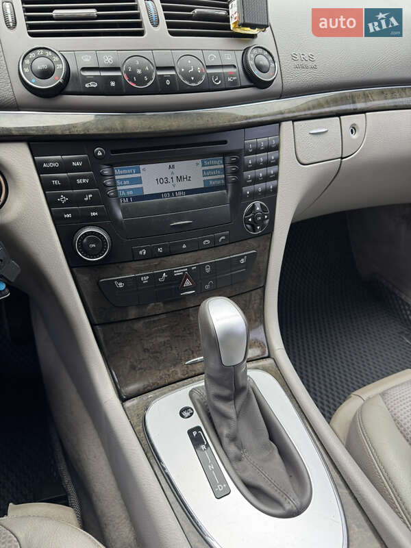 Седан Mercedes-Benz E-Class 2004 в Рівному