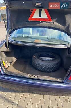 Седан Mercedes-Benz E-Class 1995 в 