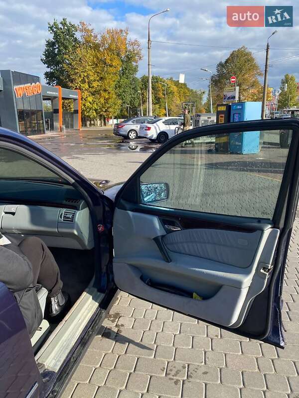 Седан Mercedes-Benz E-Class 1995 в Харькове