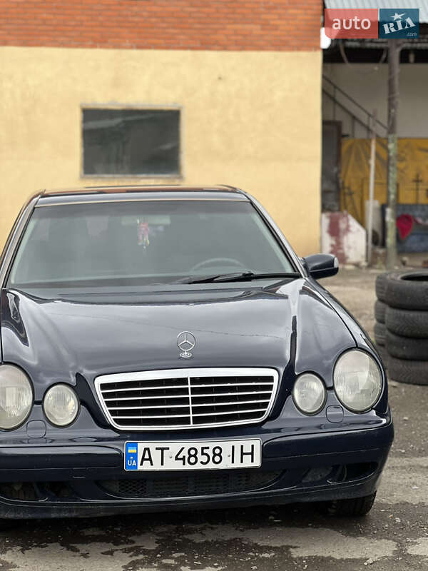 Седан Mercedes-Benz E-Class 2000 в Ивано-Франковске