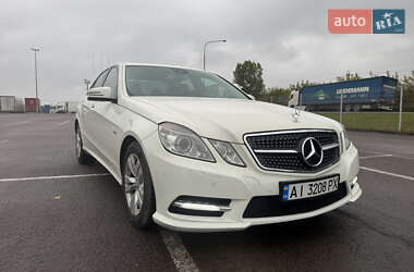 Седан Mercedes-Benz E-Class 2011 в 