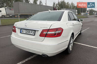 Седан Mercedes-Benz E-Class 2011 в 