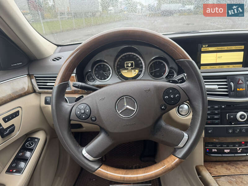 Седан Mercedes-Benz E-Class 2011 в Ковеле