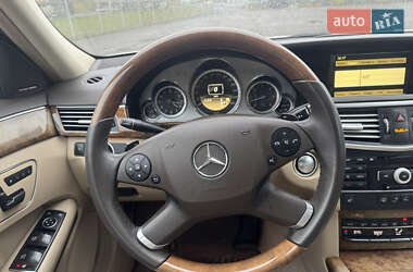 Седан Mercedes-Benz E-Class 2011 в 