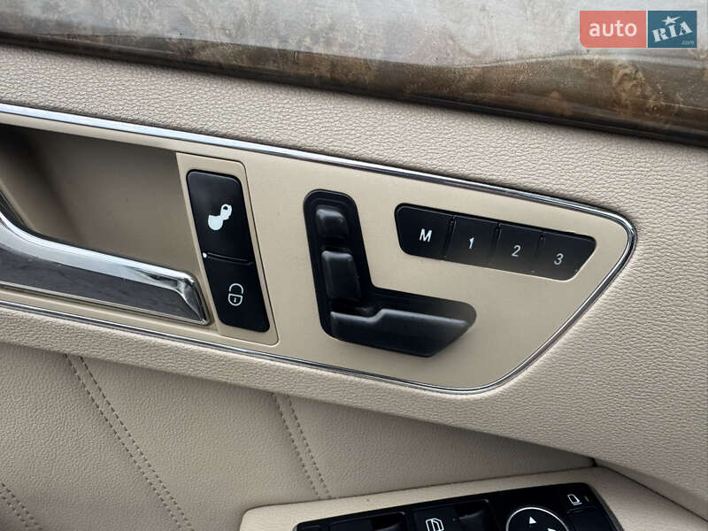 Седан Mercedes-Benz E-Class 2011 в Ковеле