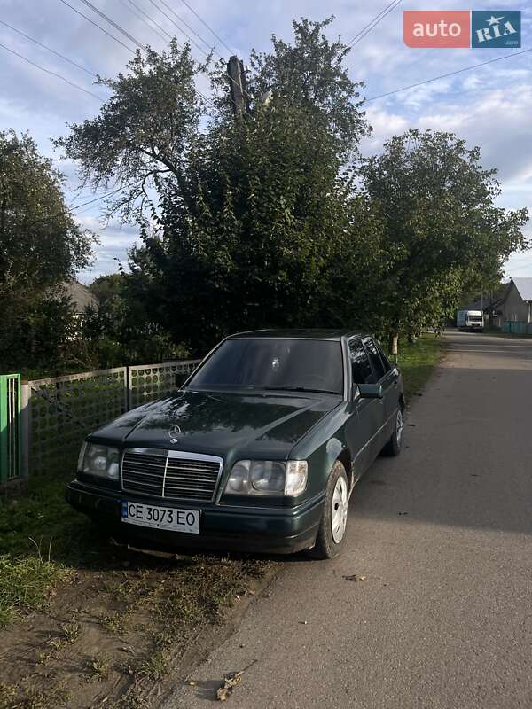 Седан Mercedes-Benz E-Class 1994 в Берегомете