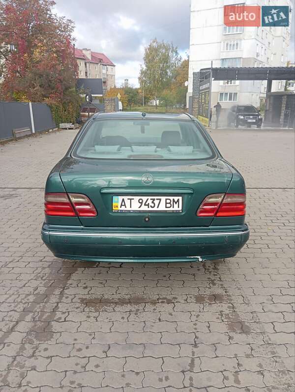 Седан Mercedes-Benz E-Class 1999 в Калуші