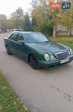 Седан Mercedes-Benz E-Class 1999 в 