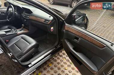 Седан Mercedes-Benz E-Class 2011 в  фото 10 Седан Mercedes-Benz E-Class 2011 в