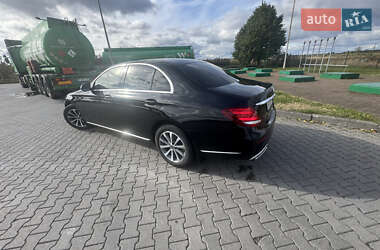 Седан Mercedes-Benz E-Class 2017 в 
