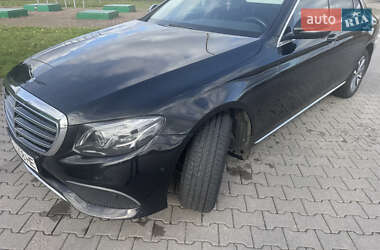 Седан Mercedes-Benz E-Class 2017 в 