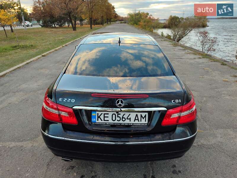 Купе Mercedes-Benz E-Class 2011 в Днепре фото 9 Купе Mercedes-Benz E-Class 2011 в Днепре