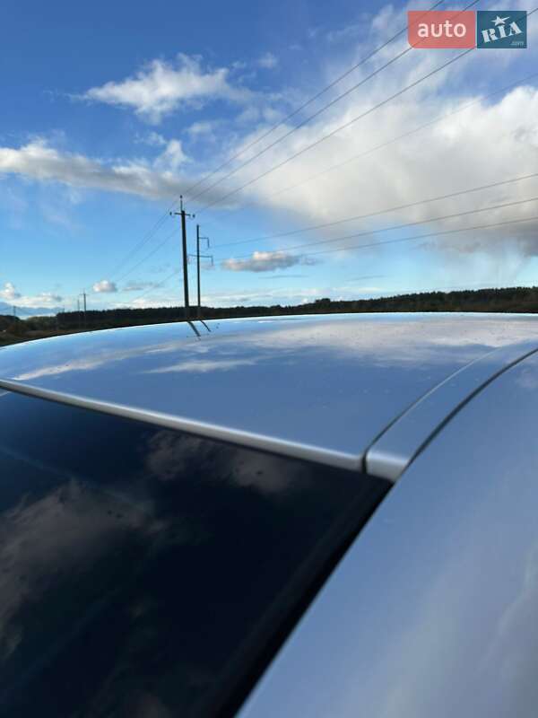 Седан Mercedes-Benz E-Class 2004 в Ровно