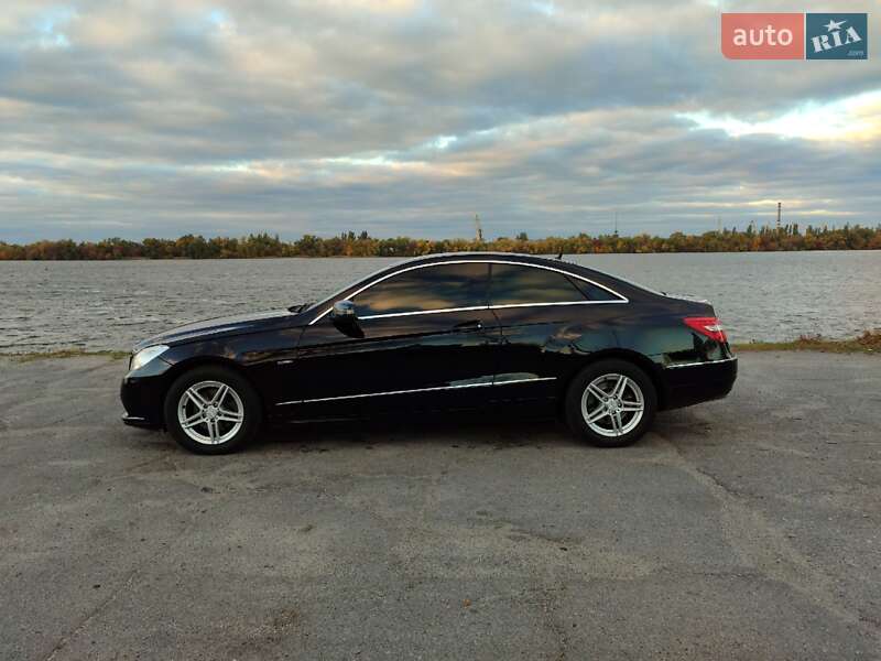 Купе Mercedes-Benz E-Class 2011 в Днепре фото 48 Купе Mercedes-Benz E-Class 2011 в Днепре