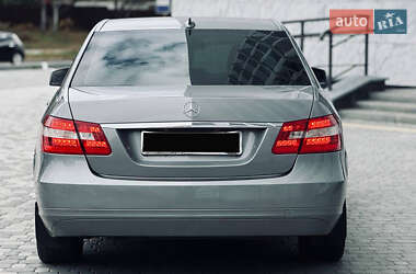 Седан Mercedes-Benz E-Class 2010 в 