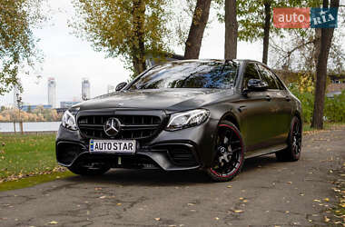 Седан Mercedes-Benz E-Class 2017 в 