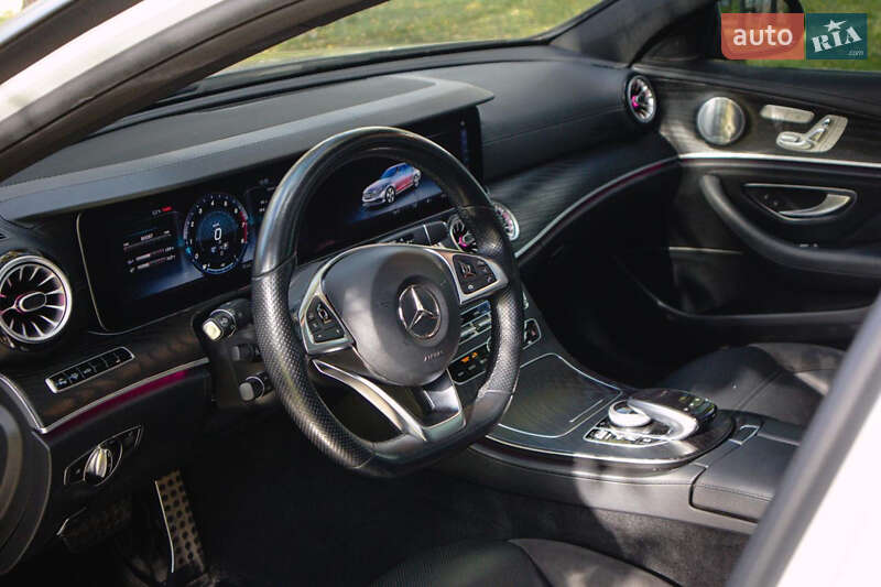 Седан Mercedes-Benz E-Class 2017 в Києві