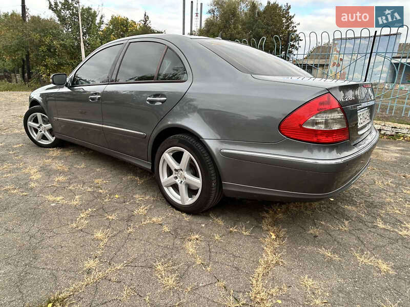 Седан Mercedes-Benz E-Class 2007 в Новодністровську