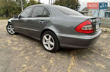 Седан Mercedes-Benz E-Class 2007 в 