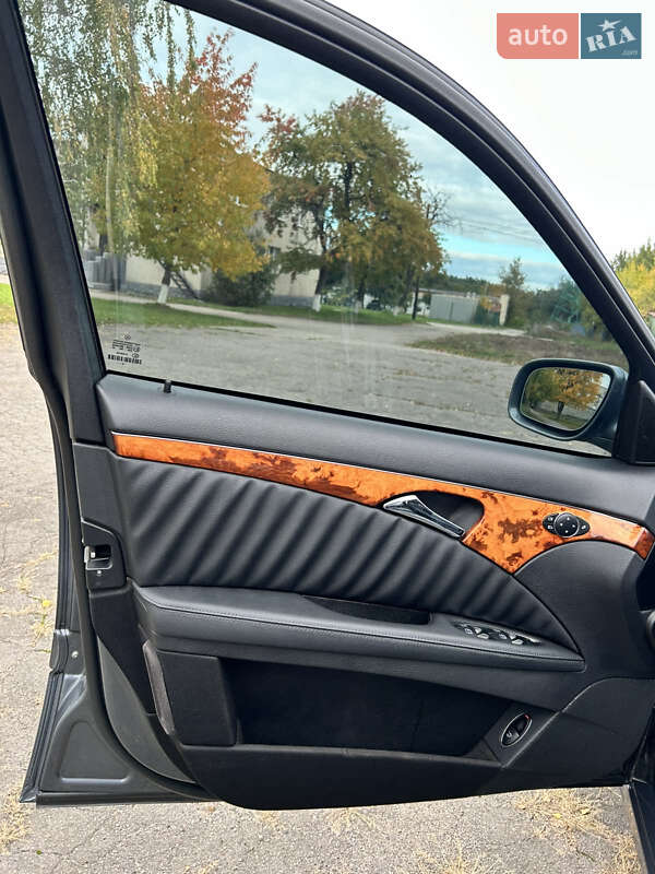 Седан Mercedes-Benz E-Class 2007 в Новодністровську