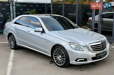 Седан Mercedes-Benz E-Class 2009 в 