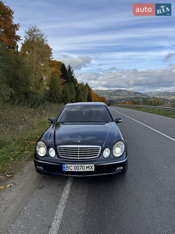 Седан Mercedes-Benz E-Class 2006 в Турке