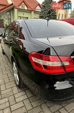 Седан Mercedes-Benz E-Class 2010 в 