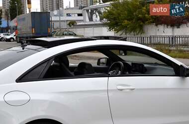 Купе Mercedes-Benz E-Class 2012 в 