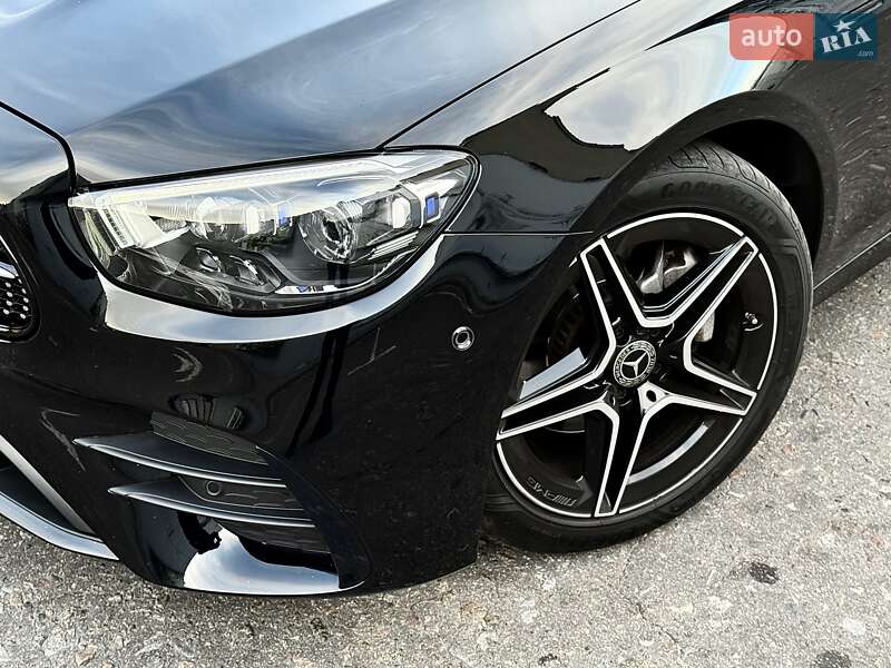 Седан Mercedes-Benz E-Class 2021 в Киеве
