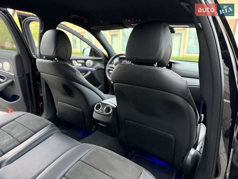 Седан Mercedes-Benz E-Class 2021 в Киеве