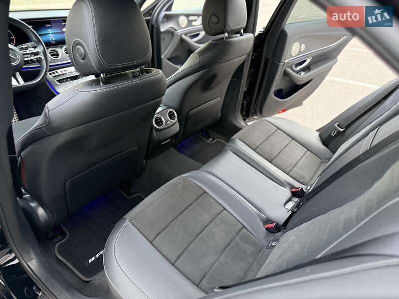 Седан Mercedes-Benz E-Class 2021 в Киеве