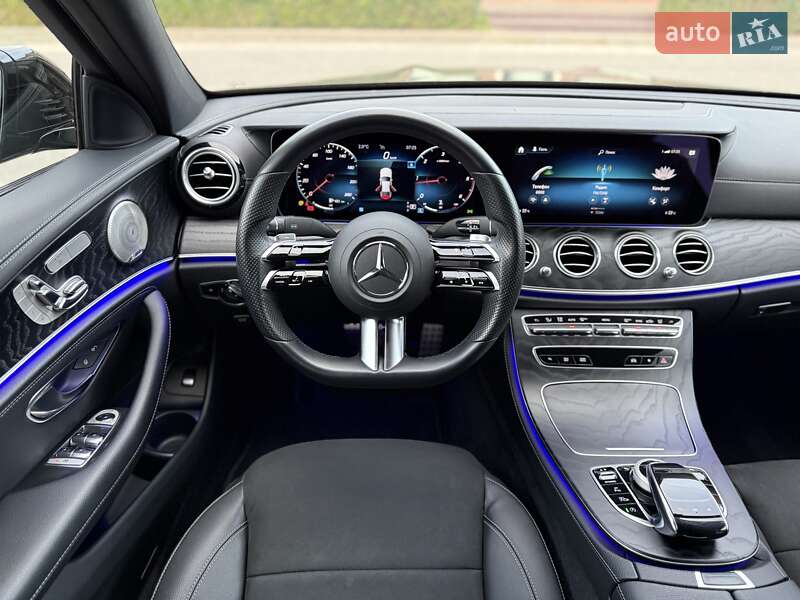 Седан Mercedes-Benz E-Class 2021 в Киеве