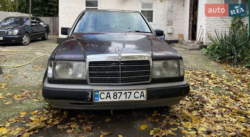Седан Mercedes-Benz E-Class 1991 в Чигирине фото 2 Седан Mercedes-Benz E-Class 1991 в Чигирине