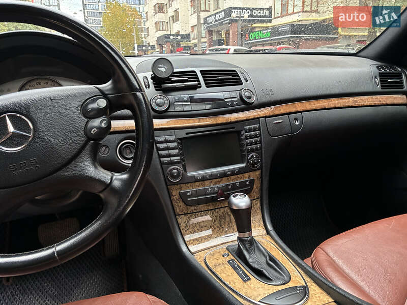 Седан Mercedes-Benz E-Class 2006 в Ивано-Франковске