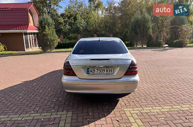 Седан Mercedes-Benz E-Class 2004 в 
