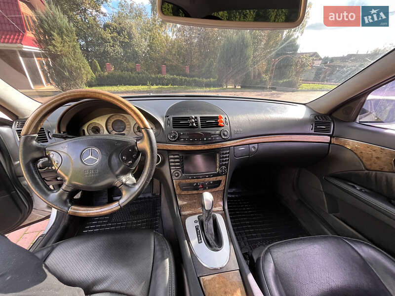 Седан Mercedes-Benz E-Class 2004 в Хмельницком