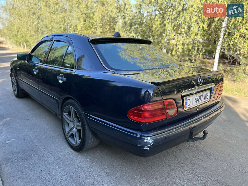 Седан Mercedes-Benz E-Class 1997 в Одессе