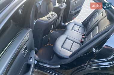 Седан Mercedes-Benz E-Class 2013 в 