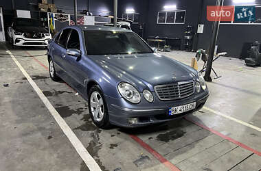 Седан Mercedes-Benz E-Class 2003 в 